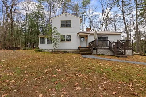 14 Heritage Hill Road Holderness NH 03245