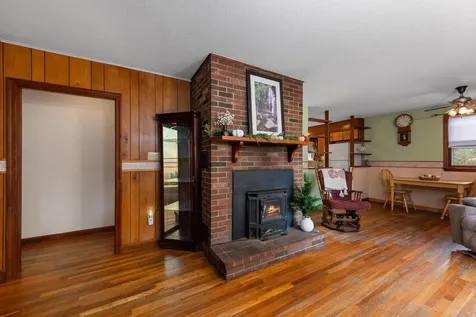 14 Heritage Hill Road Holderness NH 03245