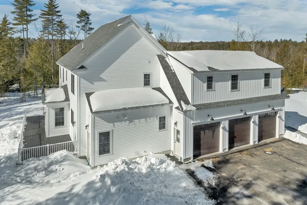 42 Westover Lane Bow NH 03304