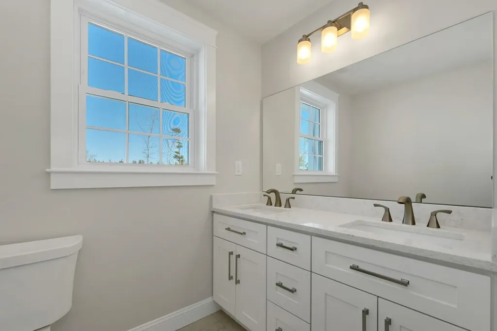 42 Westover Lane Bow NH 03304