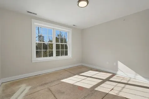 42 Westover Lane Bow NH 03304