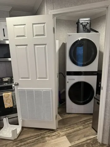 30 Hill Top Circle Richmond VT 05477