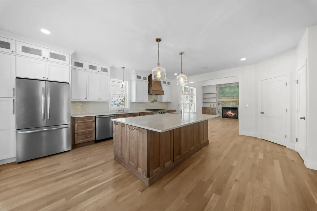 17 Rising Ridge Road Campton NH 03223