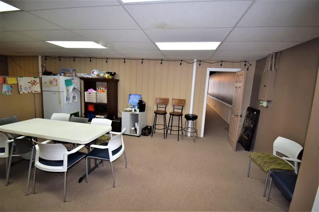 160 Main Street Kingston NH 03848