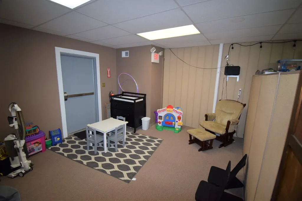 160 Main Street Kingston NH 03848