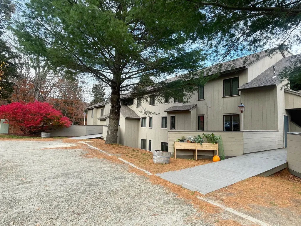 87 Snowside Drive Fayston VT 05673