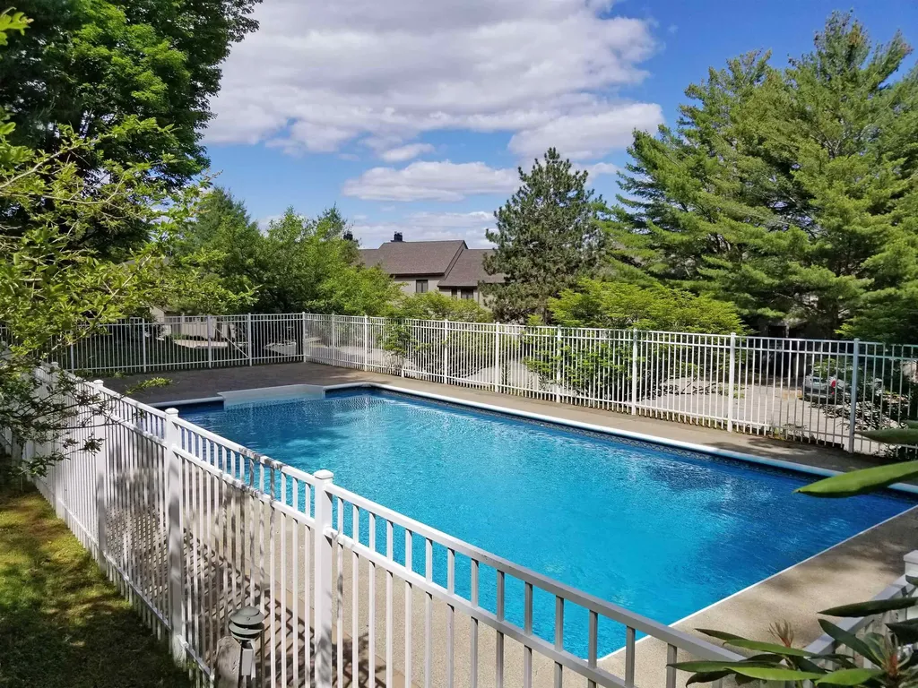 87 Snowside Drive Fayston VT 05673