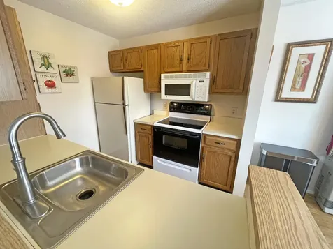 87 Snowside Drive Fayston VT 05673