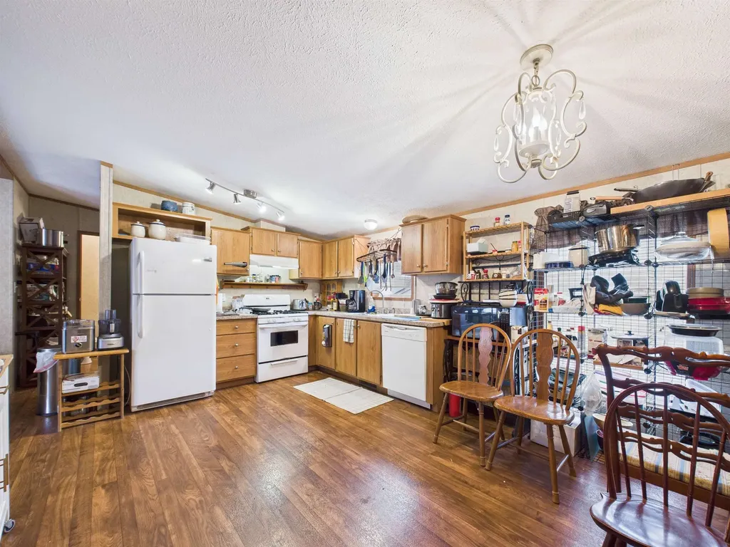 11 Nut Hatch Lane Keene NH 03431