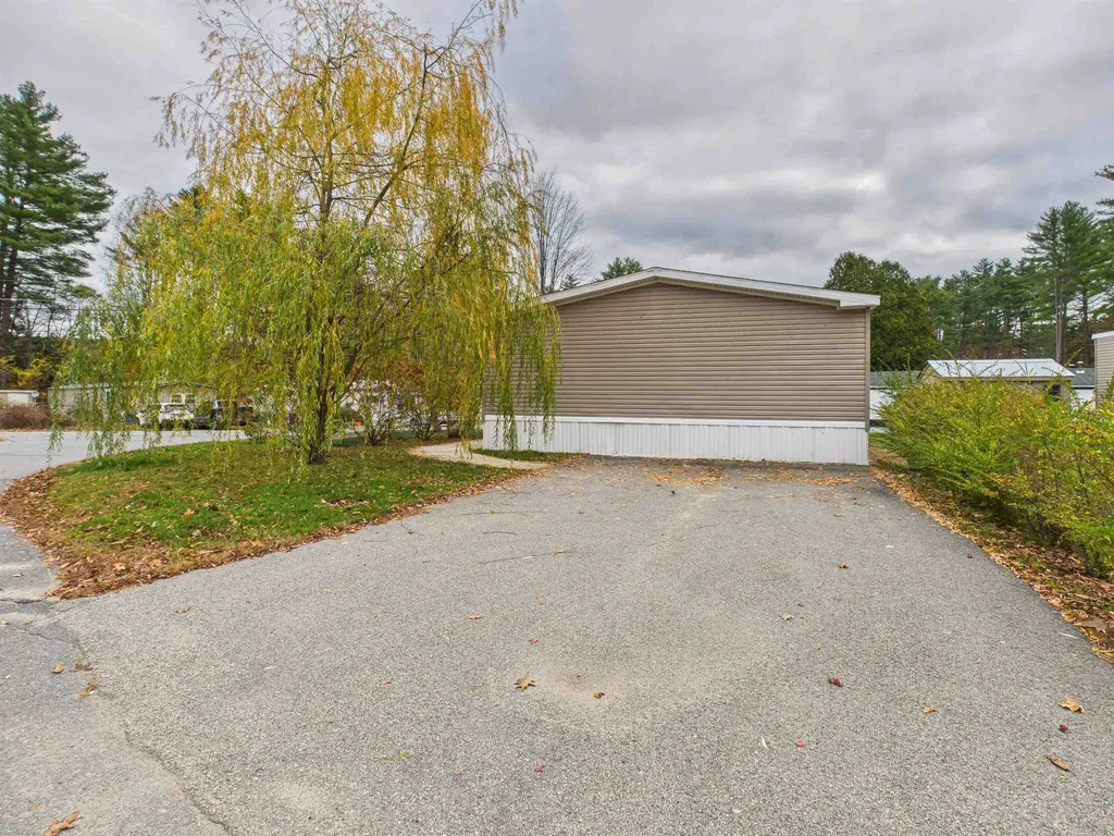 11 Nut Hatch Lane Keene NH 03431