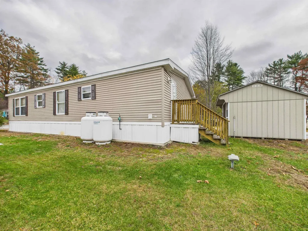 11 Nut Hatch Lane Keene NH 03431