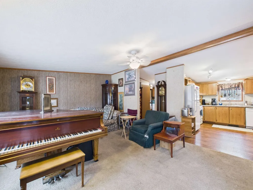 11 Nut Hatch Lane Keene NH 03431