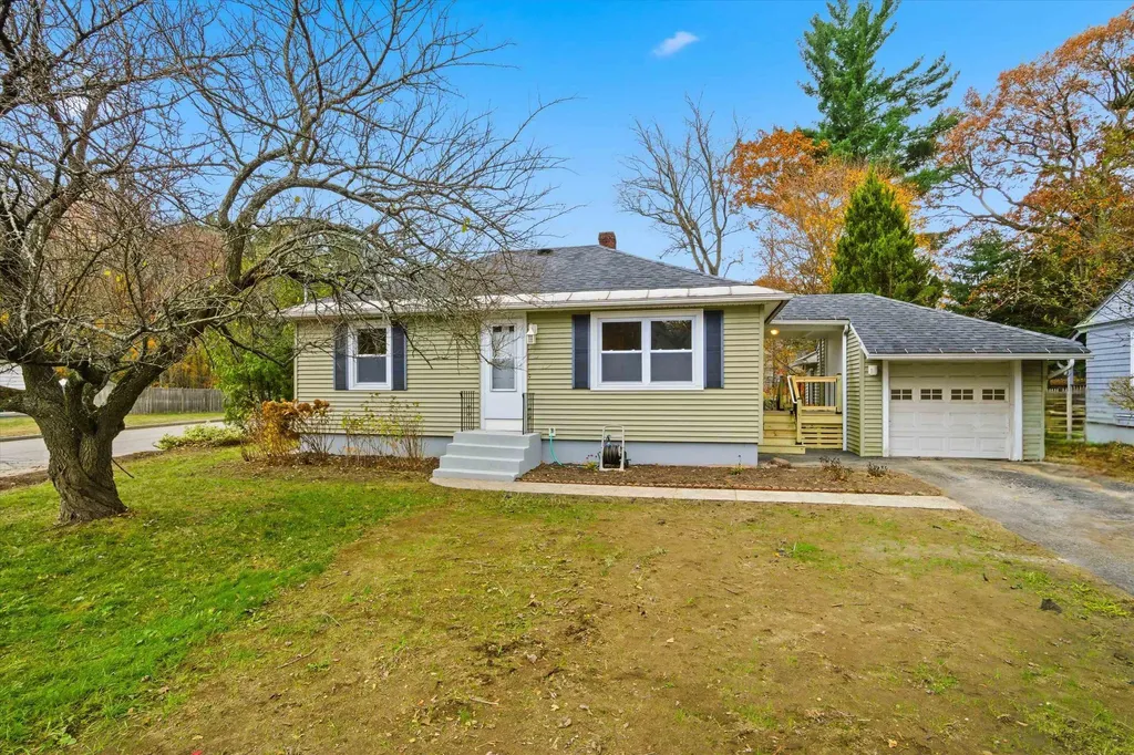 63 Maynard Avenue Manchester NH 03103