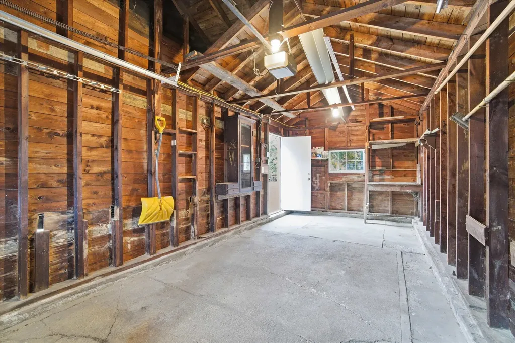 63 Maynard Avenue Manchester NH 03103