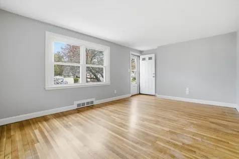 63 Maynard Avenue Manchester NH 03103