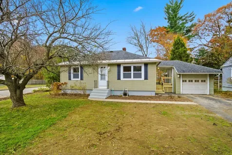 63 Maynard Avenue Manchester NH 03103