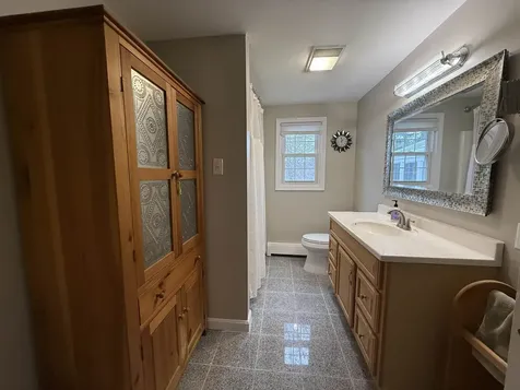 4 Nelson Drive Exeter NH 03833