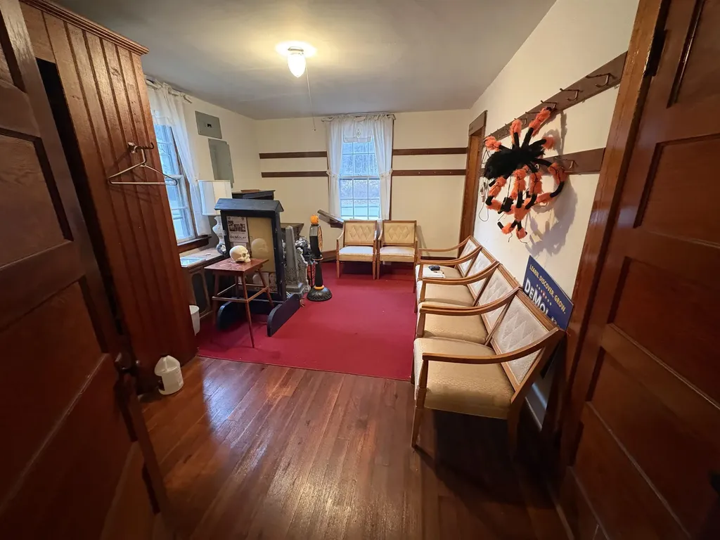 40 Charlonne Street Jaffrey NH 03452