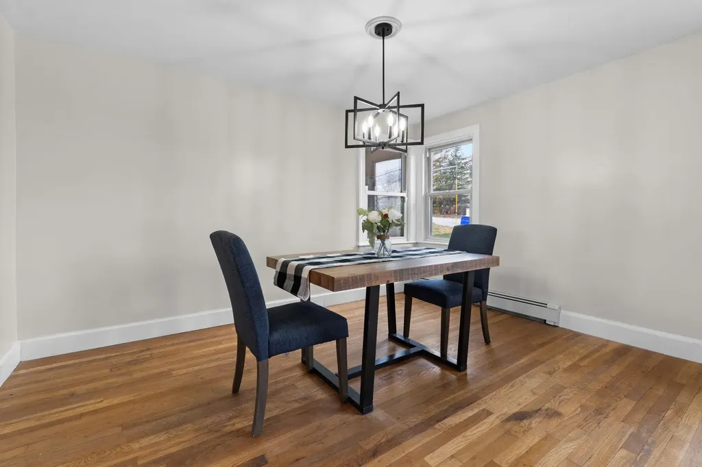 47 Rosedale Avenue Manchester NH 03103