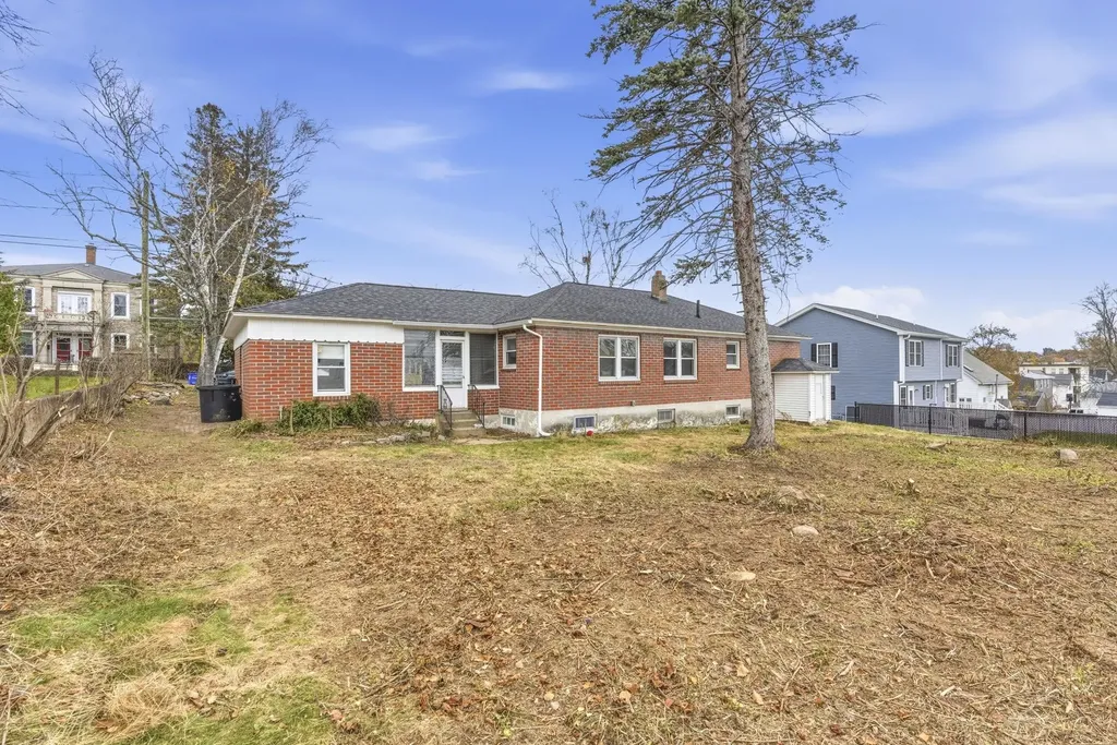 47 Rosedale Avenue Manchester NH 03103