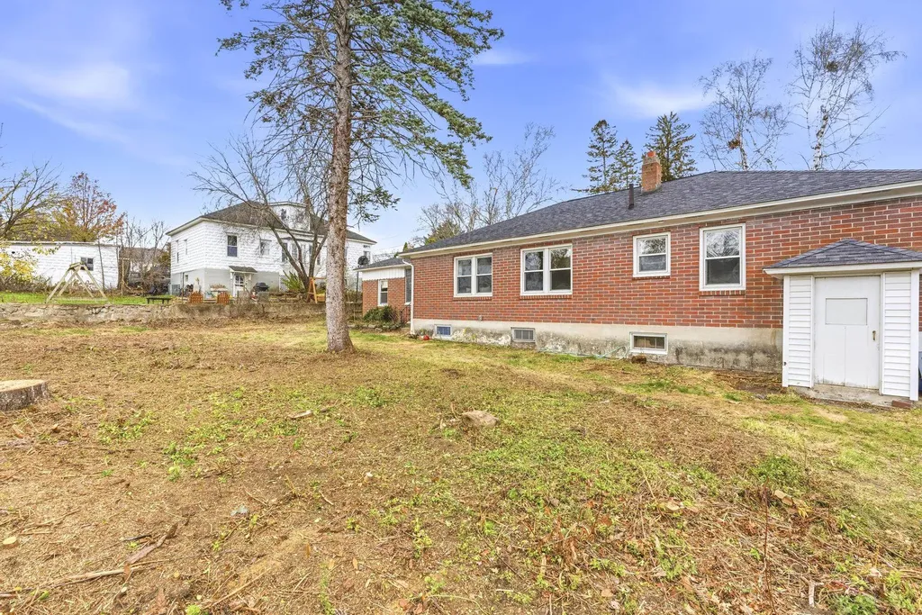 47 Rosedale Avenue Manchester NH 03103