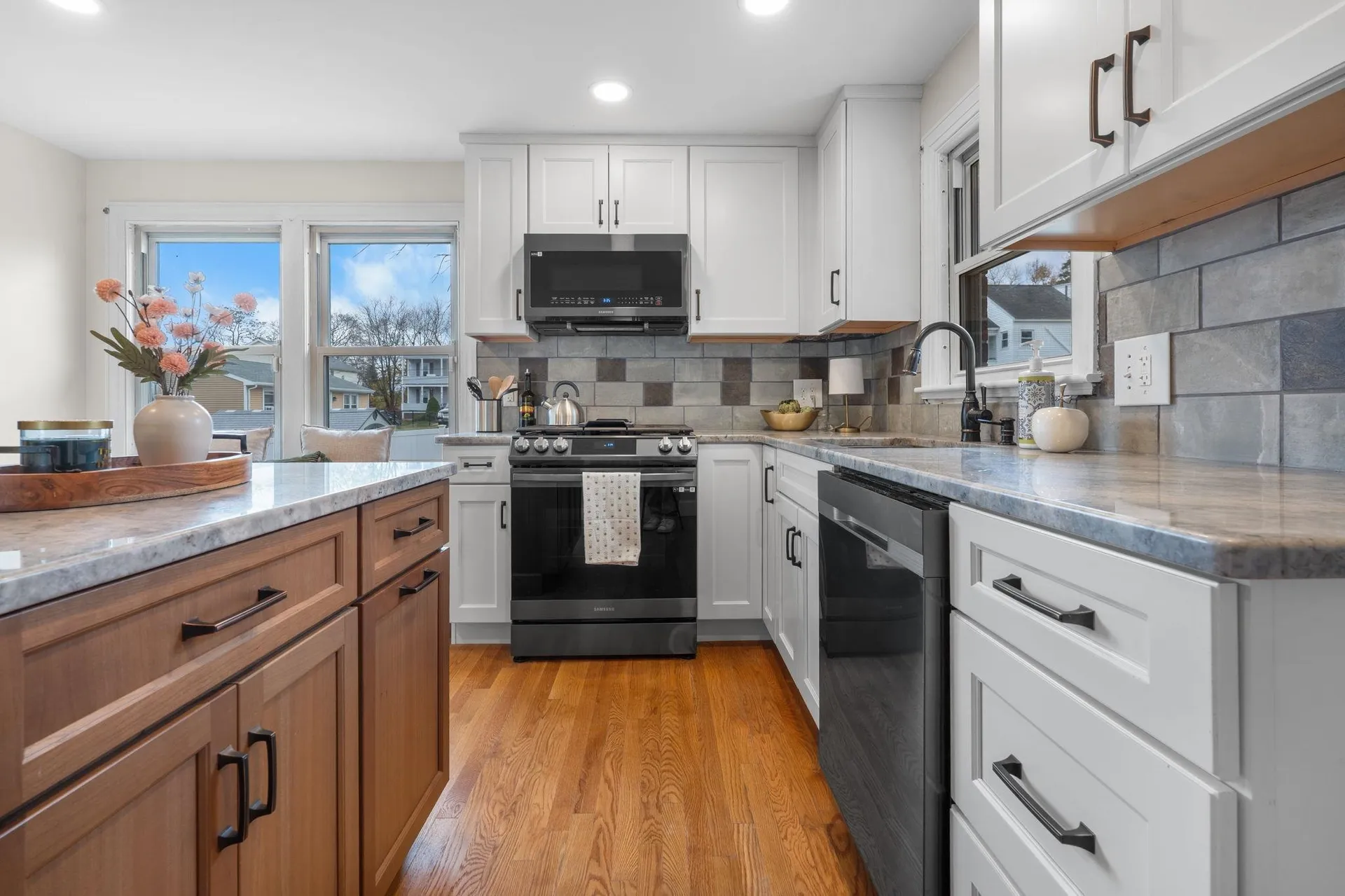 47 Rosedale Avenue Manchester NH 03103