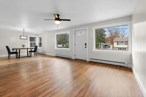 47 Rosedale Avenue Manchester NH 03103