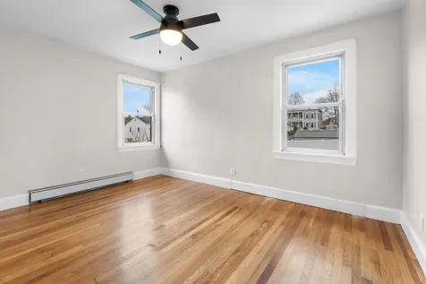 47 Rosedale Avenue Manchester NH 03103