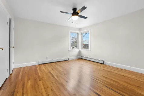 47 Rosedale Avenue Manchester NH 03103