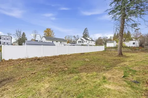 47 Rosedale Avenue Manchester NH 03103