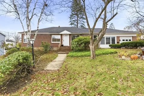 47 Rosedale Avenue Manchester NH 03103