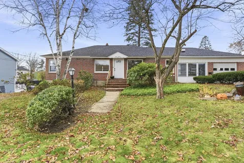 47 Rosedale Avenue Manchester NH 03103