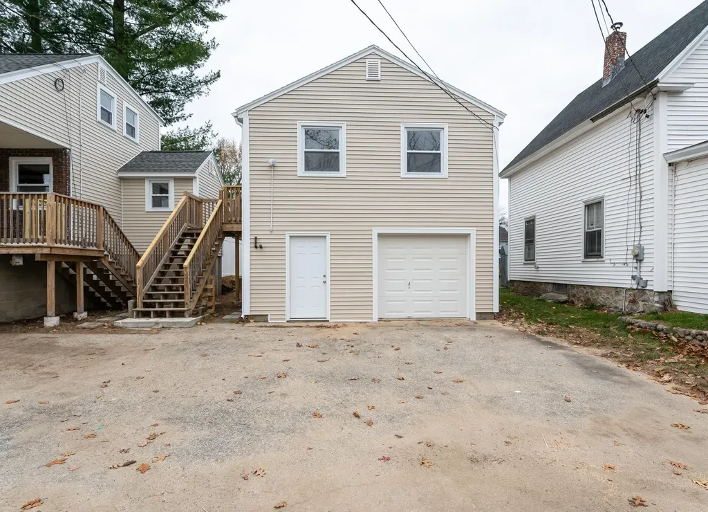 8 Laurel Street Derry NH 03038