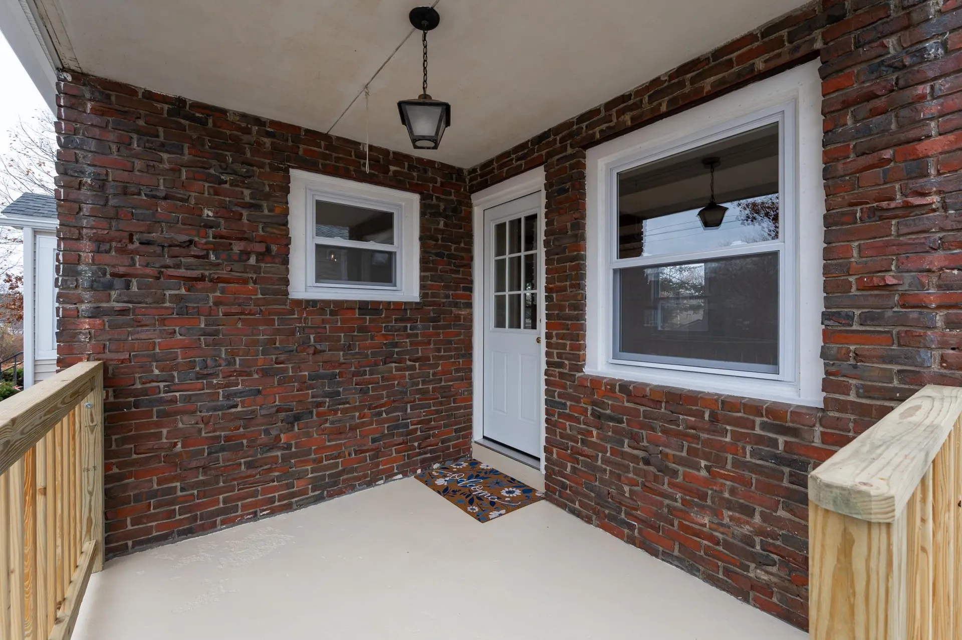 8 Laurel Street Derry NH 03038