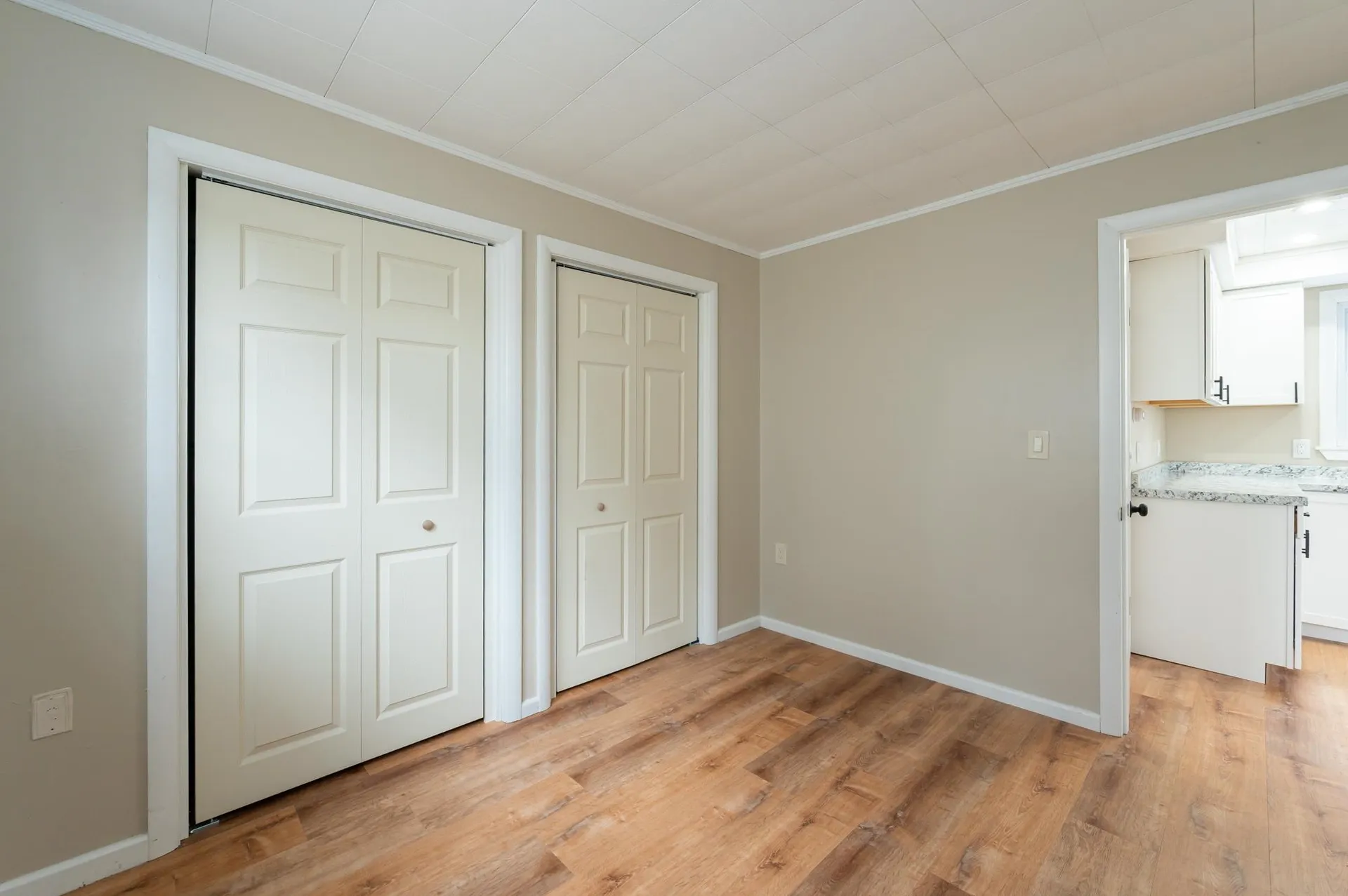 8 Laurel Street Derry NH 03038