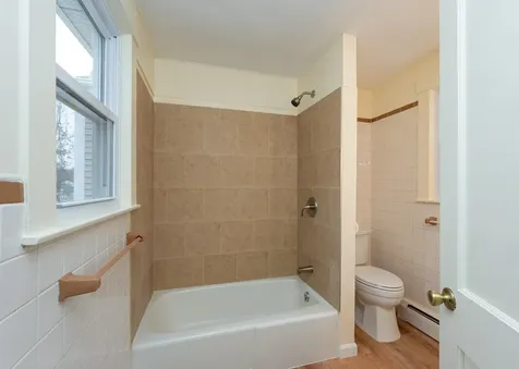 8 Laurel Street Derry NH 03038