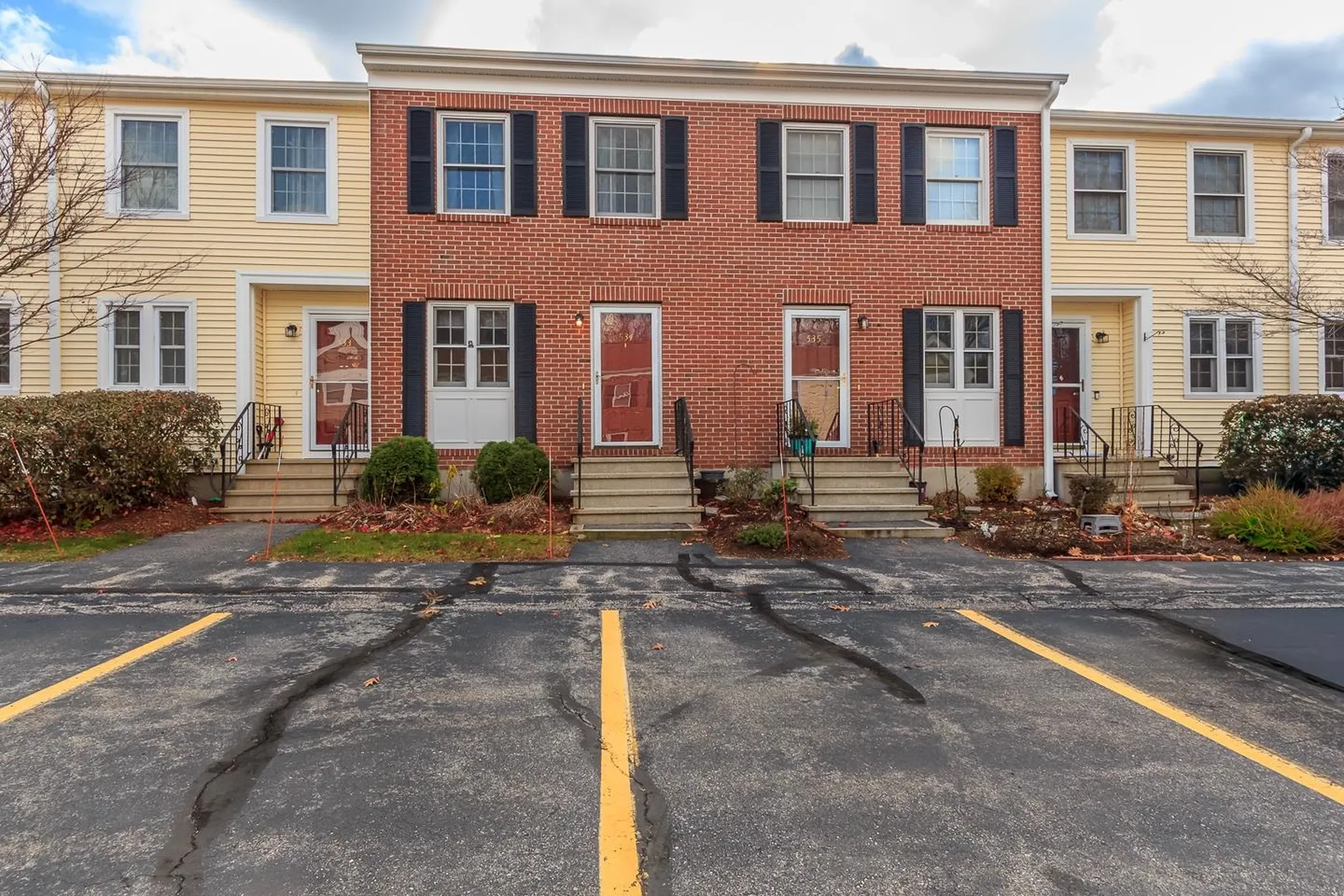 534 Fox Hollow Way Manchester NH 03104