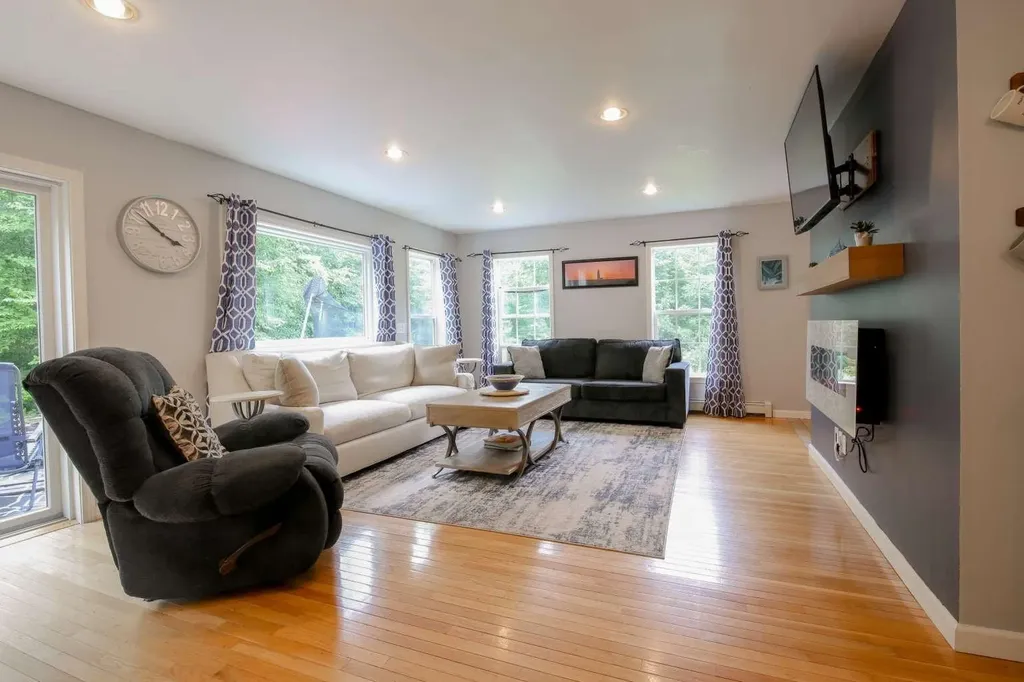 1180 North Road Sunderland VT 05252