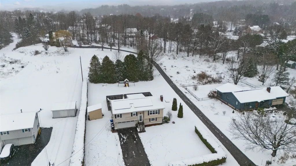 11 Packard Road Jericho VT 05465