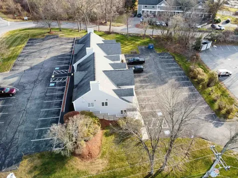 184 Mammoth Road Londonderry NH 03053