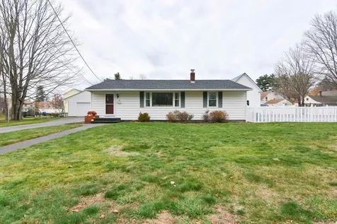 23 Pleasant Street Derry NH 03038