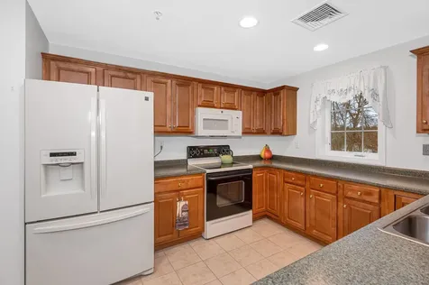 59 Cluff Road Salem NH 03079