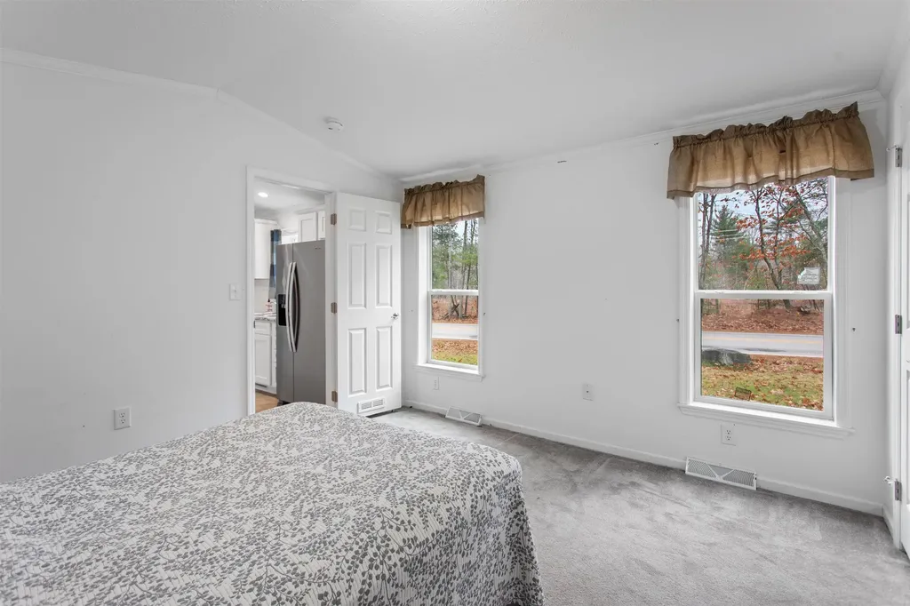 52 Little Falls Bridge Road Rochester NH 03867