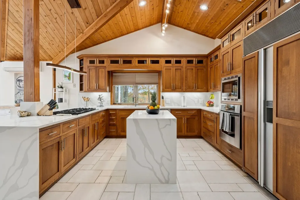 141 Lakewood Drive Alton NH 03810