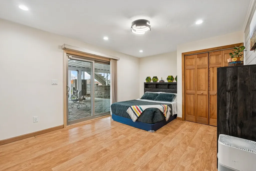 141 Lakewood Drive Alton NH 03810