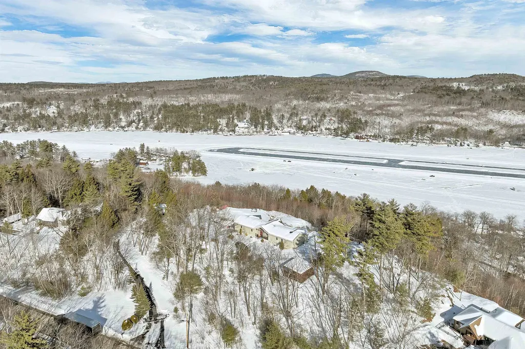 141 Lakewood Drive Alton NH 03810