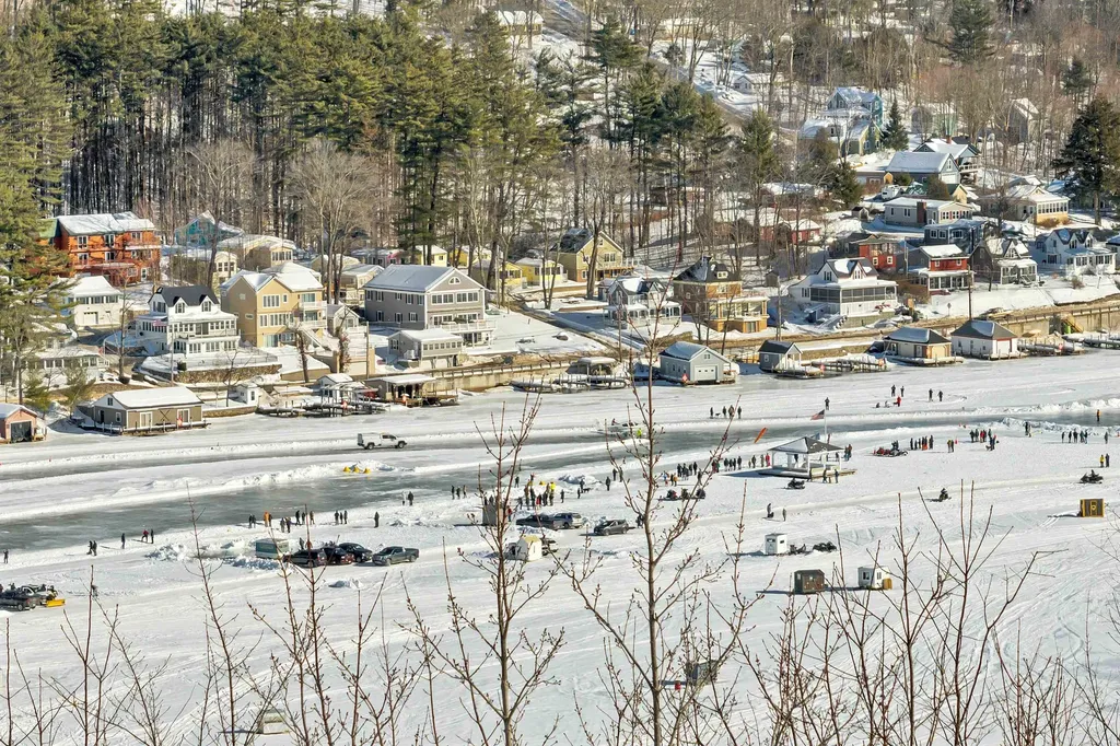 141 Lakewood Drive Alton NH 03810