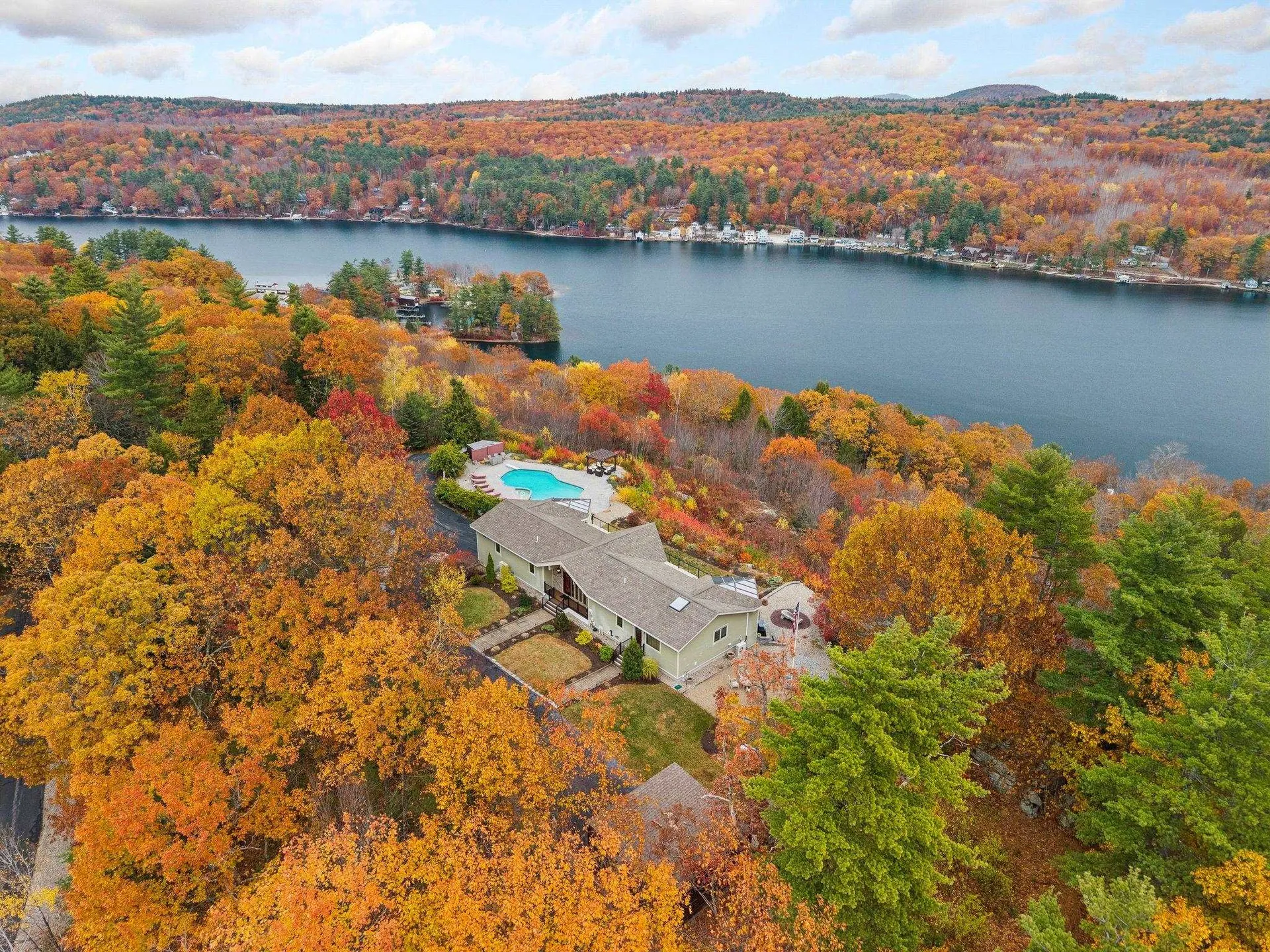 141 Lakewood Drive Alton NH 03810