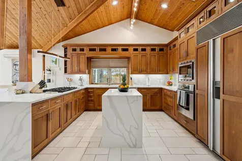 141 Lakewood Drive Alton NH 03810