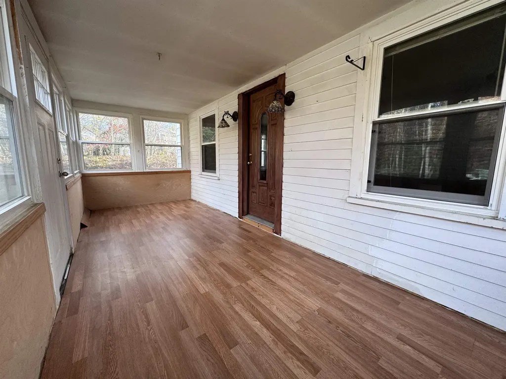 272 Maple Avenue Claremont NH 03743